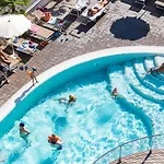 Garden 4* Τσέρβια