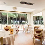 Ξενοδοχείο Garden 4*