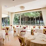 Garden 4*